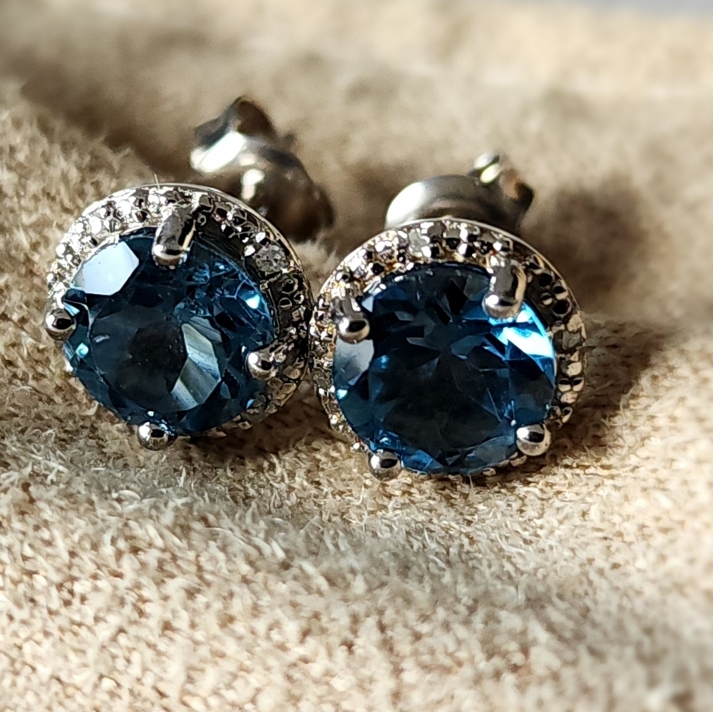 NWOT London Blue Topaz‎ Rhodium over Silver Halo Earrings